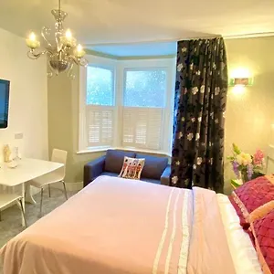 Modern And Cosy Flat Appartement Londres